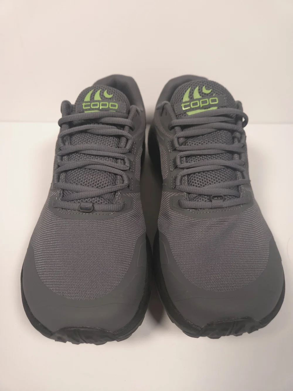 Topo Terraventure 4 Dark Gray Green Mens Size 8 Vibram Sole Excellent Condition!